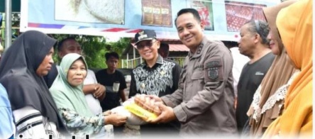 Peringati Hari Lahir Kejaksaan, Kejari Pohuwato Gelar Pasar Murah