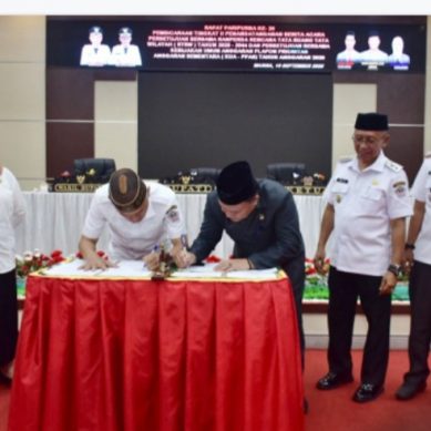 Bupati  Saipul A. Mbuinga bersama Wabup Iwan S. Adam, Hadiri Rapat Paripurna ke-24 DPRD Pohuwato
