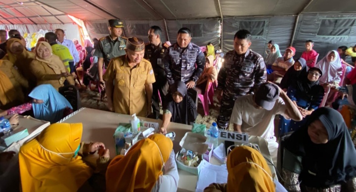 HUT TNI AL, Posal Pohuwato Bhakti Sosial Dan Pengobatan Gratis