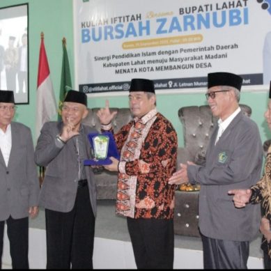 Hadiri Kegiatan Kuliah Iftitah di STIT Lahat, Bupati Tekankan Keterampilan Teknis dan Skills Guna Menghadapi Tantangan di Dunia Kerja