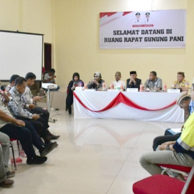 Ke Pohuwato, Pansus Pertambangan DPRD Provinsi Gorontalo Di Sambut Bupati  Saipul Mbuinga