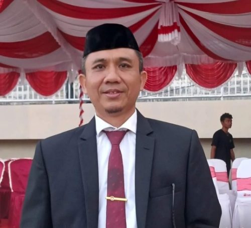 Inspektur Daerah Klarifikasi Viral Foto Pejabat Bonebol Duduk Bersama Kontraktor