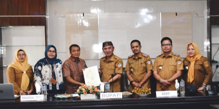 Dukung Pembangunan Di Bidang Pendidikan, Bupati Saipul Mbuinga Hadiri Entry Meeting Pemeriksaan Kinerja Atas Efektivitas Penyelenggaraan Dapodik