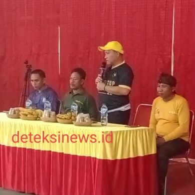 Ketua DPRD Pohuwato Beni Nento Buka Turnamen Badminton Randangan Cup