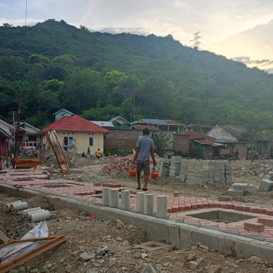 Pekerjaan Peningkatan kualitas kawasan kumuh Lekobalo Kota Gorontalo Di Minta Selesai Tepat Waktu.