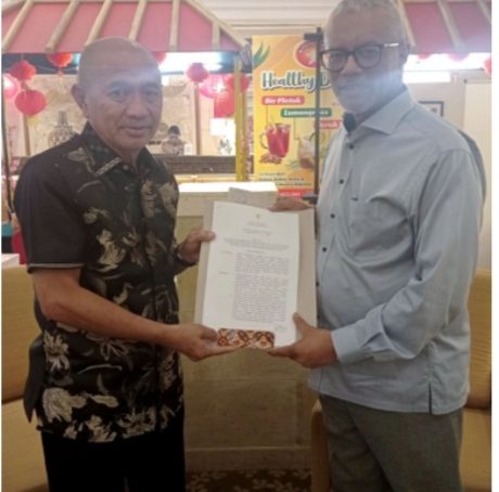 Bupati Pohuwato Dorong Penguatan Pembinaan Umat, Pasca Di Tetapkan Takmir Masjid Agung Baiturrahim