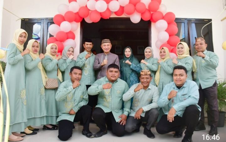 Bupati Pohuwato : “Kantor Desa simbol penguatan pelayanan publik”