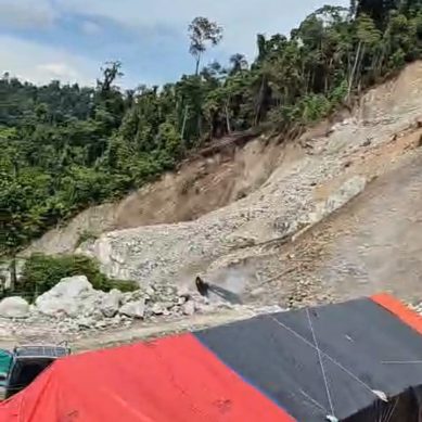 Excavator Tertimbun Longsor di PETI Petabo,   Walta Yunus: “Berapa Lagi Nyawa Harus Melayang Baru Aparat Bergerak?”