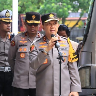 Polda Gorontalo Lepas Ratusan Peserta Mudik Gratis Menuju Manado dan Palu*