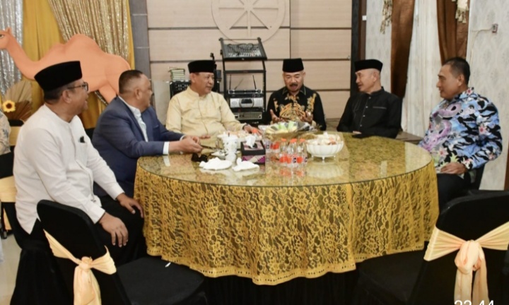 Bupati Saipul Mbuinga Temui Rusli Habibie di Kediaman Wagub