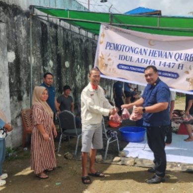 Lapas Gorontalo Bagikan Daging Hewan Kurban untuk Masyarakat Sekitar