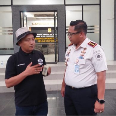 Silaturahmi, YR Sambangi Lapas Kelas II B Pohuwato