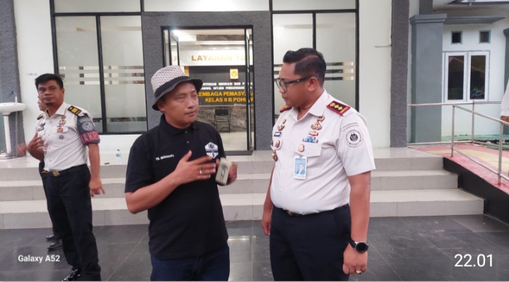 Silaturahmi, YR Sambangi Lapas Kelas II B Pohuwato