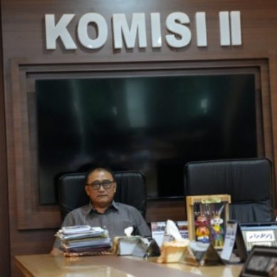 Wajib Gunakan Plat Nomor Daerah, Komisi II Deprov Gorontalo Ingatkan Investor Dan BUMN
