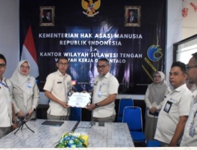 Apresiasi Kedisiplinan dan Kinerja, Kanwil KemenHAM Sulteng Tetapkan Pegawai Teladan Semester I Tahun 2026