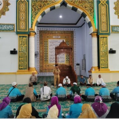 Kepulangan 55 Jemaah Haji Pohuwato, Di Sambut Wabup Iwan Adam