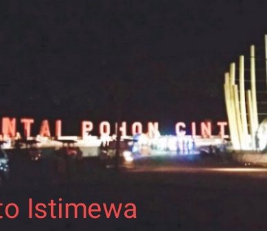 Optimalkan Penerangan Bundaran Blok Plan, Bupati Dan Wabup Pohuwato Gunakan Dana Pribadi