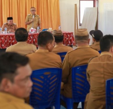 Perkuat Sinergi dan Pelayanan Publik, Wabup Pohuwato Iwan Adam Bina Aparatur Kecamatan dan Desa