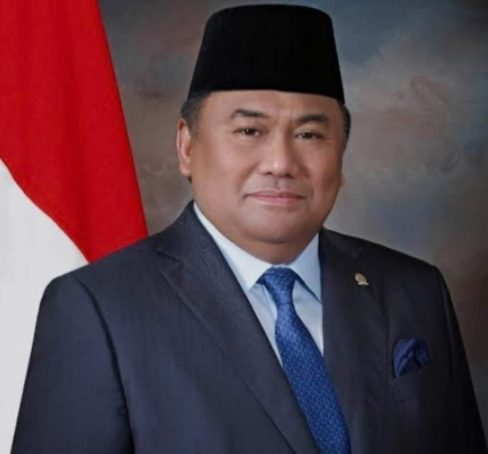 Menjadi Manusia Berarti