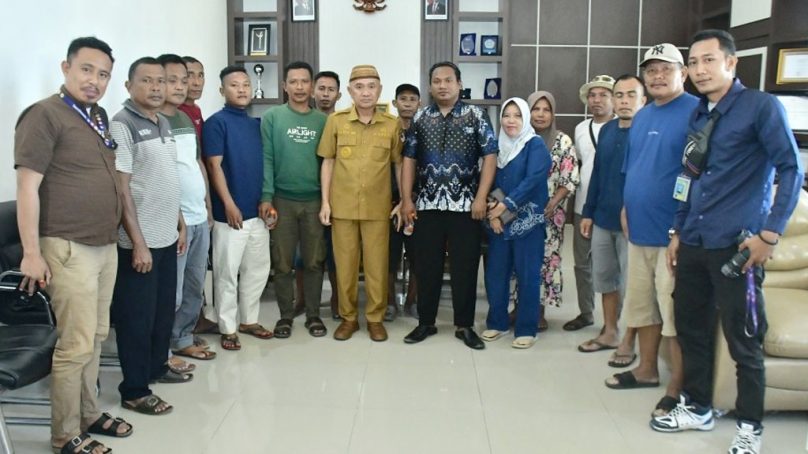 Puluhan Penambang Nanasi Mengadu ke Bupati, Keluhkan Pembongkaran Talang dan Tali Asih