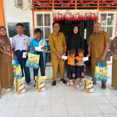 Maulid Nabi, Kecamatan Taluditi Berbagi Paket Bahagia untuk Anak Yatim