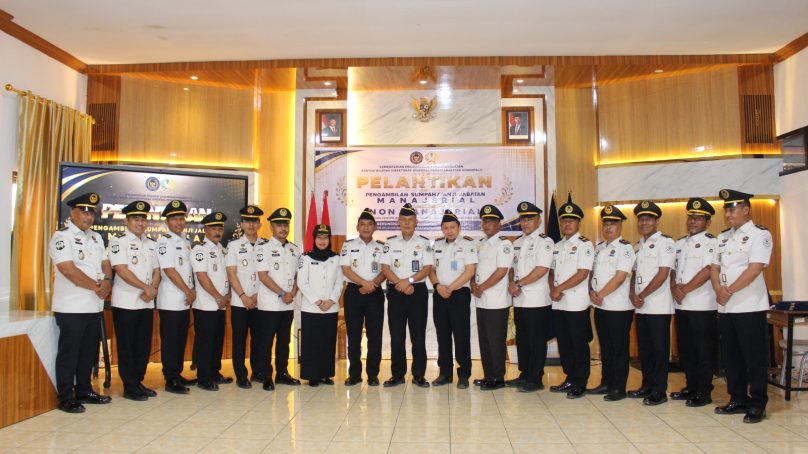 Perkuat Organisasi Pemasyarakatan, Kakanwil Ditjenpas Gorontalo Lantik 14 Pejabat