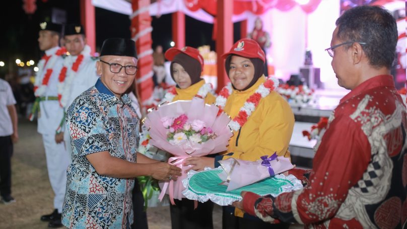 Empat Pelajar Lemito Berprestasi Dapat Apresiasi Dari Wabup Iwan Adam