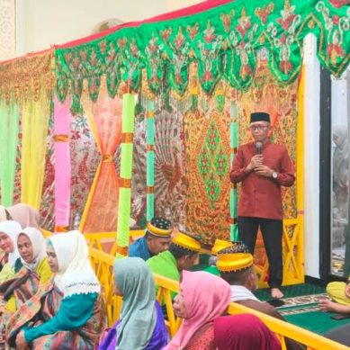 Wabup Iwan Adam : “Tradisi Maulid Nabi Harus Terus Diwariskan kepada Generasi Muda”