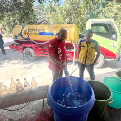 Bantu Warga Hadapi Kemarau, Camat Taluditi: “Terima Kasih BPBPK Gorontalo dan Pemda Pohuwato”