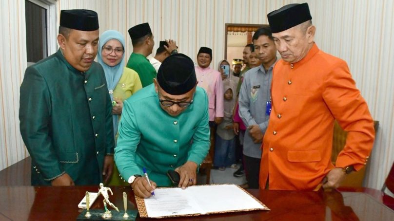 Iswan Gau Ditunjuk sebagai Plt Camat Buntulia, Ini Pesan Bupati Pohuwato