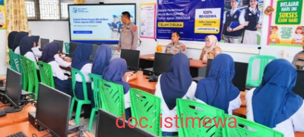 Sosialisasikan SPMB SMA Kemala Taruna Bhayangkara TA 2027/2028, Polres Pohuwato Sambangi SMP Negeri 3 Duhiadaa